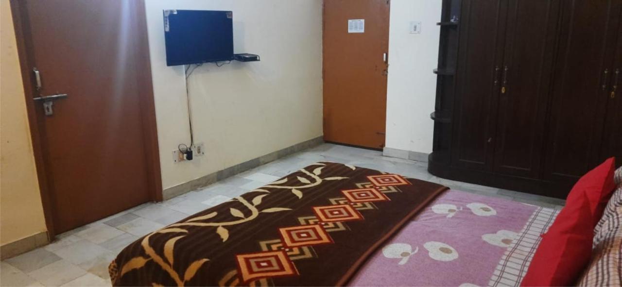 Anh Hotel Lucknow Eksteriør billede